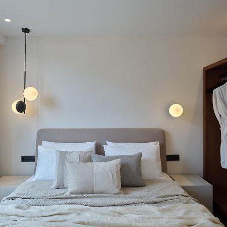 Haya Athens Loftie Suites Exterior photo